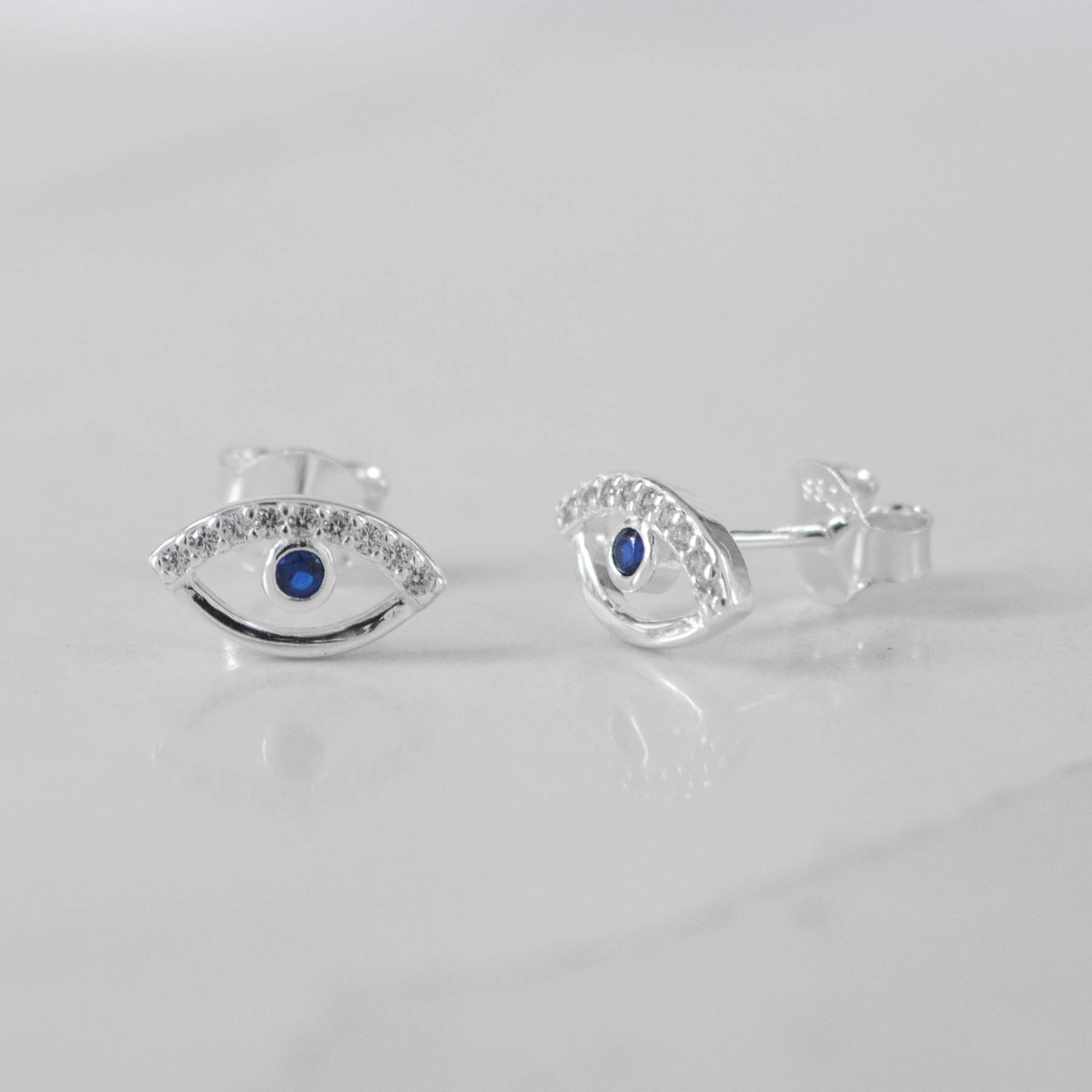 TOPO OJO TURCO CIRCONES SUPERIOR